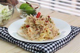 ยำวุ้นเส้นใส่หมูยอ