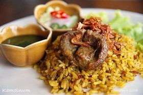 ข้าวหมกเนื้อ 