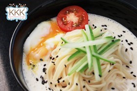หมี่เย็นน้ำเต้าหู้เกาหลี 