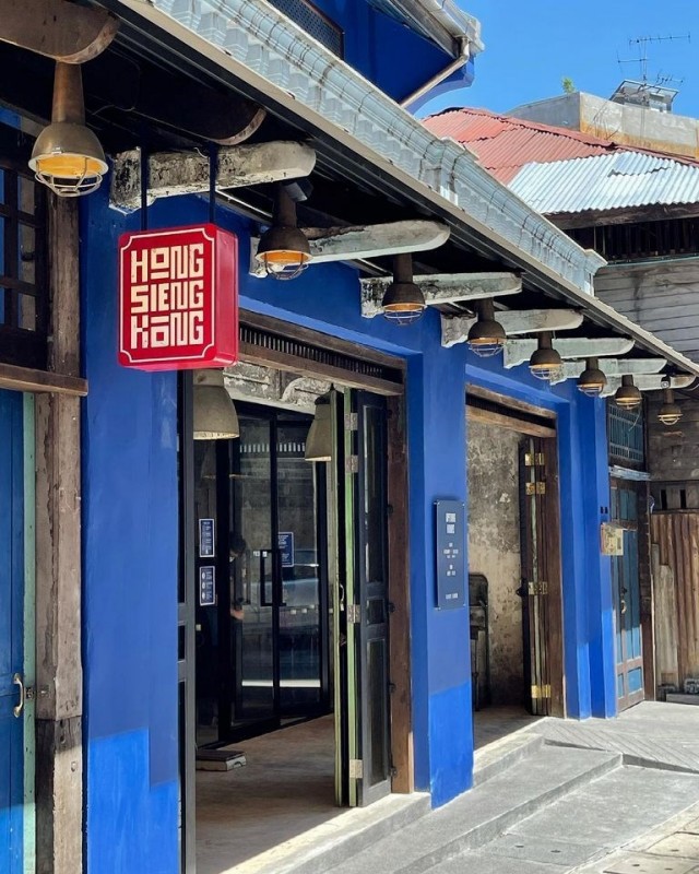Hong Sieng Kong-door-photo
