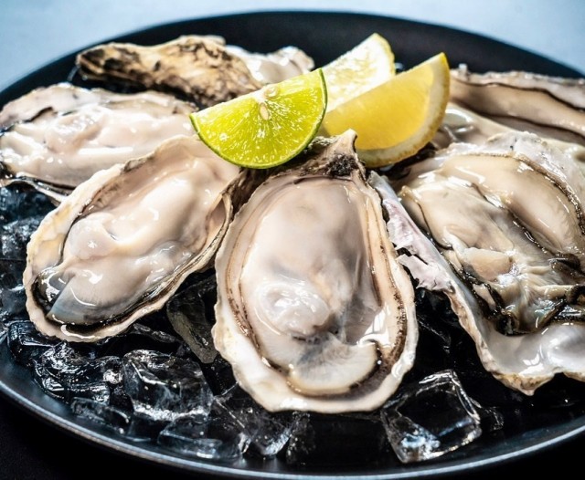 Oyster Mania-door-photo